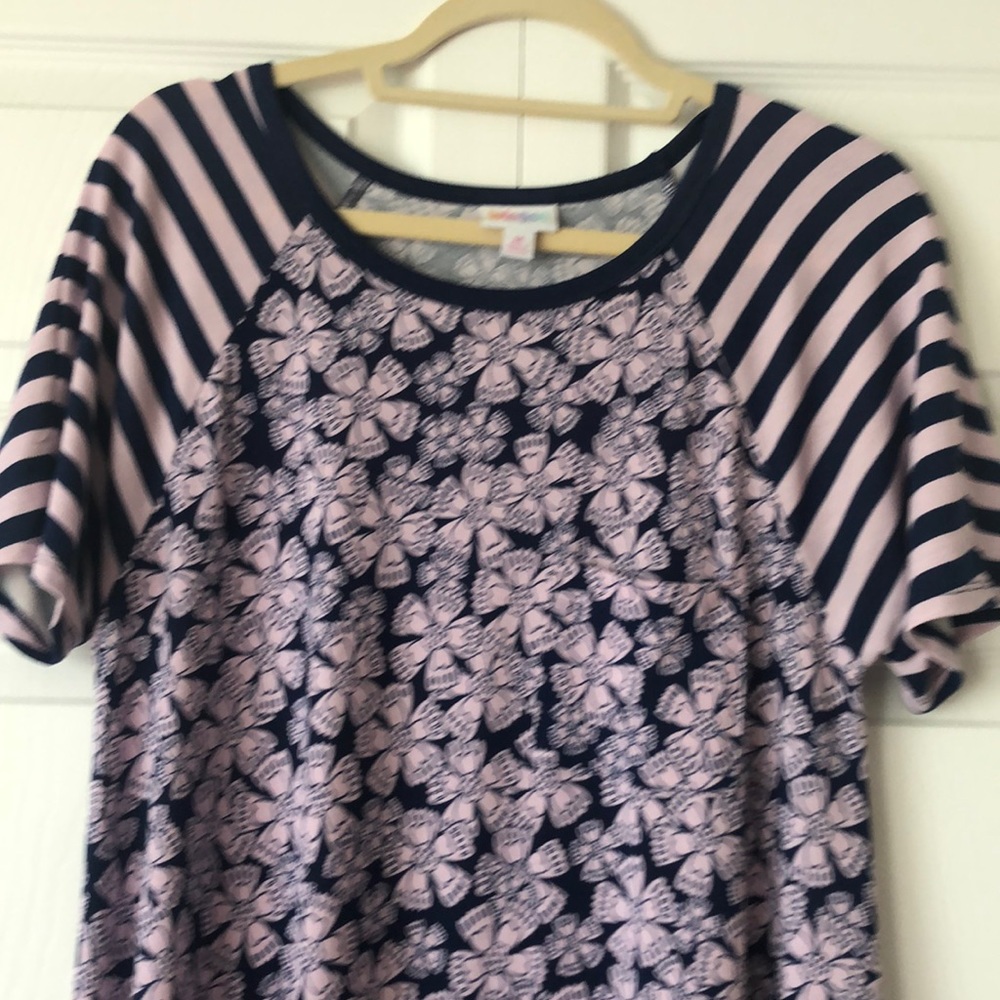 Lularoe Carly Dress, Never worn, Size Medium